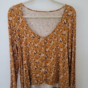 American Eagle Soft & Sexy Slub Floral Top/Shirt Size S
